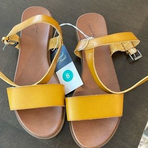 New mustard yellow sandals